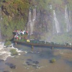 Passarela que leva à Garganta do Diabo