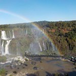 Passarela que leva à Garganta do Diabo