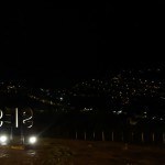 Vista da cidade do SESC a noite.